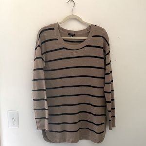 Papermoon Size L, lightweight sweater. Stitch fix item. Worn a few times.